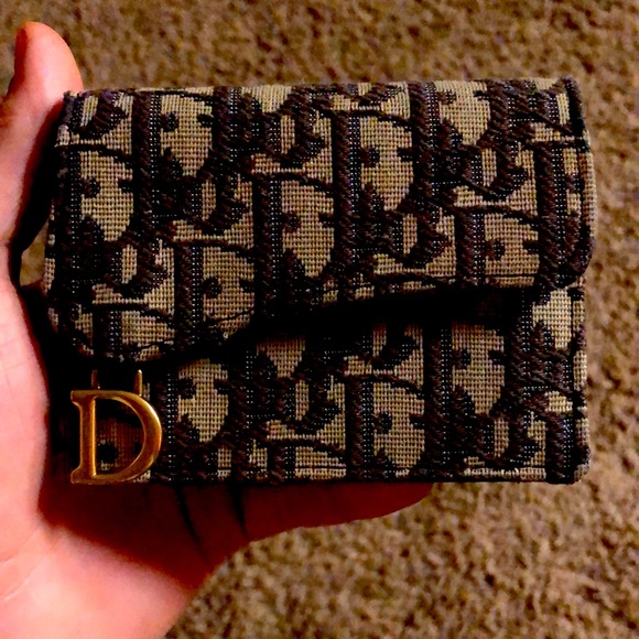 Dior flap goes for 540 brand new - Picture 1 of 2